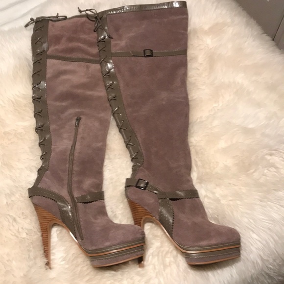 Colin Stuart. Thigh high boots. Stunning. - Picture 1 of 4